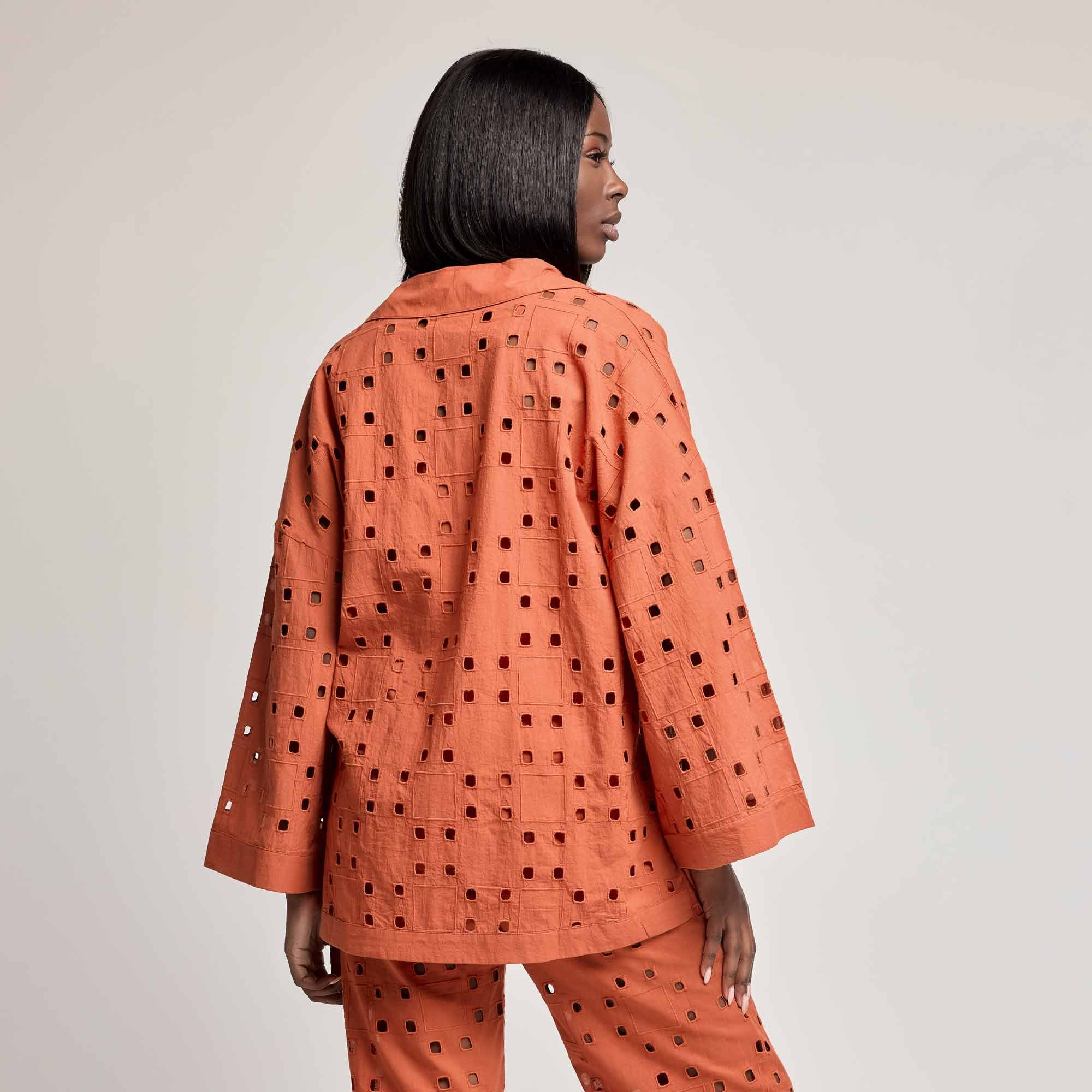 BLUSA IN SANGALLO GEOMETRICO PIA - Image 7